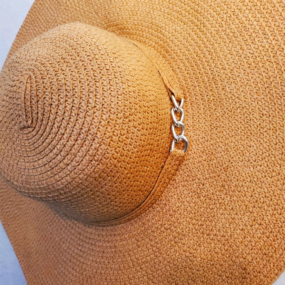 🌞 3/$15 Pretty wide brim beach hat